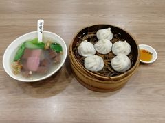 鲜肉汤包-小梅园饭堂(东方路店)