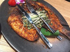 香茅草烤罗非鱼-麦麦山云南菜(复地活力城店)