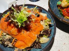 烟熏三文鱼杂菌沙拉-BE BRIGHT KITCHEN(正佳广场店)