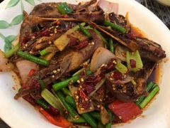 -侬佳蒸菜馆(听潮店)