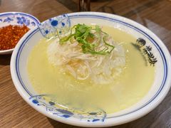 鸡汤饭-肖四女乐山跷脚牛肉(世博源店)