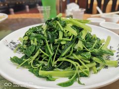 自种青菜-梅姐海鲜餐厅(水头海鲜街店)