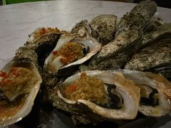 -蚝哥花姐湛江烤生蚝(美丽湾市场店)