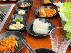-肉甲韩国木炭烤肉(新壹街1店)