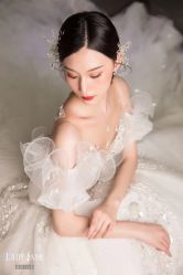 -Lady  Jane高端婚纱礼服馆