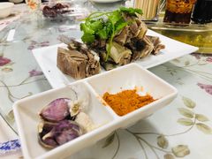 手抓肉-清真·伊清阁餐厅