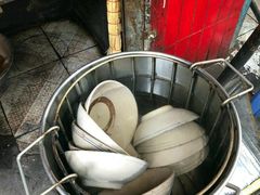 -严氏重油烧麦(民权路店)