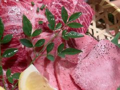 -山川小町·极番烧肉(新地假日广场店)