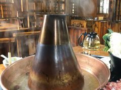 -果松木炭酸菜铜火锅·外婆参鸡汤