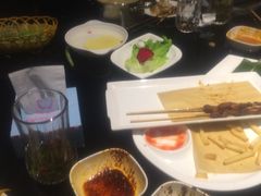 -唯爱KTV聚会餐厅(仙林东城汇店)