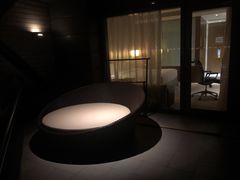 -上海滴水湖皇冠假日酒店