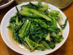 -临江餐馆二楼美食部落