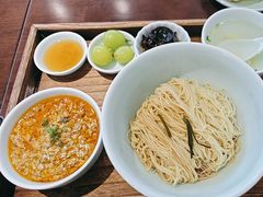 -蟹上黄·蟹黄面·江南糖水(人民广场店)