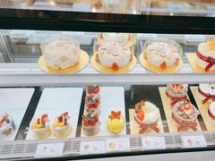 -花花卷卷·鲜食蛋糕(静安久光百货店)