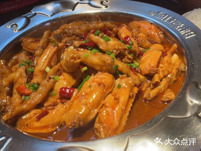 胖哥俩肉蟹煲(学林街店)鸡翅煲图片