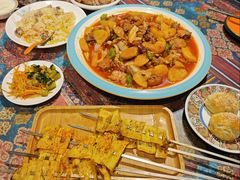 -乡村馕坑肉·烧烤·新疆菜·本地人更爱吃(阿勒泰首店)