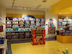 -玩具反斗城(正大广场店)