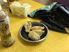 -黄阿姨锅贴大王(万航渡路店)