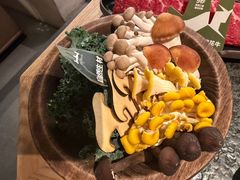 -三出山火锅(万象天地店)