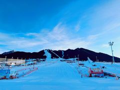 -丝绸之路山地度假区滑雪场