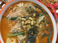 老酱麻辣烫-二钢串叔麻辣烫(华龙大厦店)