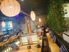 -湊湊火锅·茶憩(杭州湖滨银泰in77店)