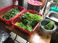 -陈氏老字号十三小炸炸店