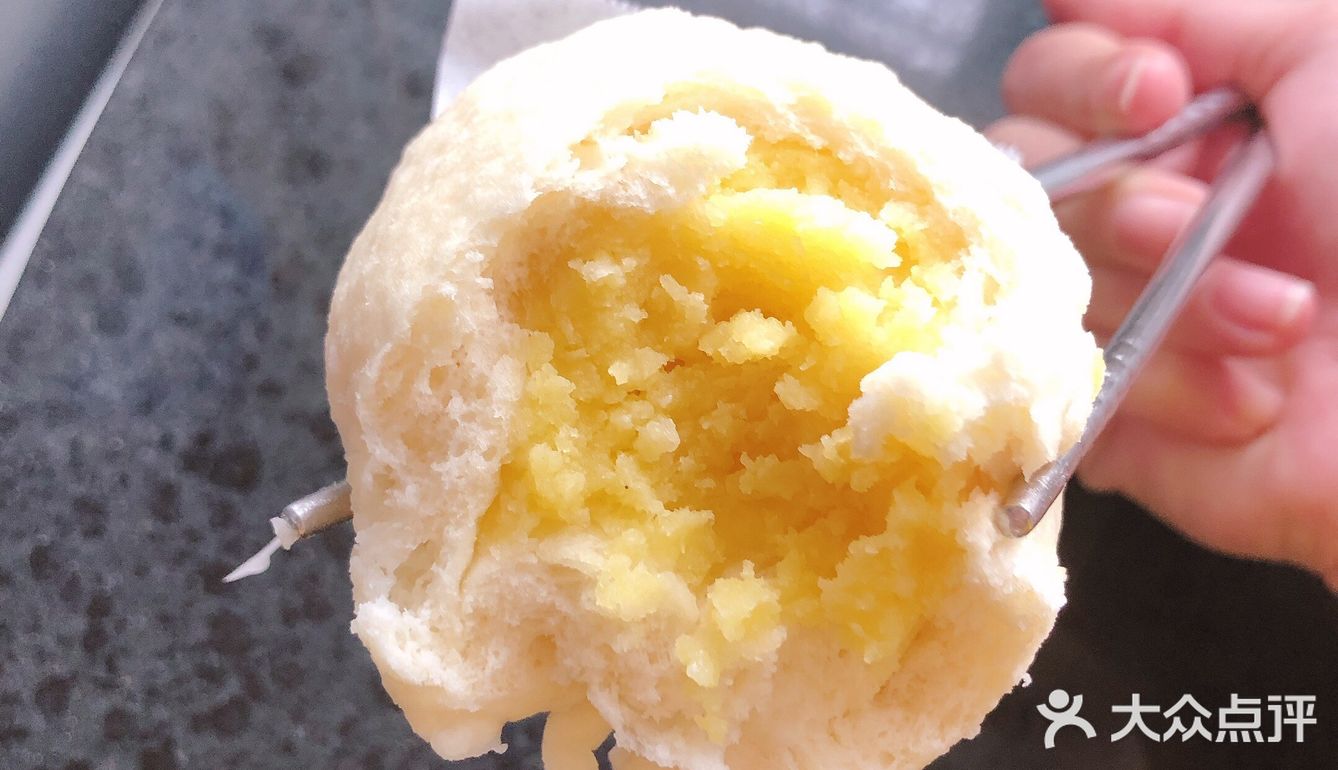 ✔️香浓好吃的奶黄包