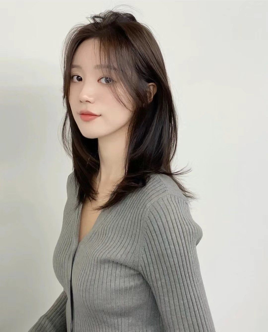 女生锁骨发 #秋冬发型推荐 #过肩发型 #发型女中长 锁骨发层次发型