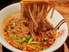 -万记麻辣烫国展总店