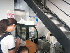 -蜜蜂小象·榴莲千层蛋糕(时代汇11栋店)
