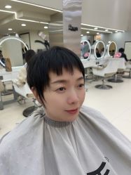 -十六番发型师事务所