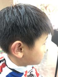 -诗悦发型烫染SALON