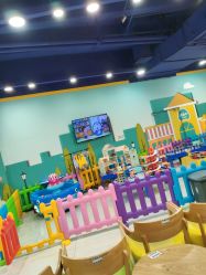 -纽西卡汽车小镇(大悦城店)