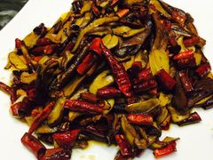 -蔼若春.传承三十年云南菜(金碧公园店)