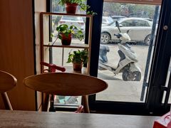 -熙熙牛三哥馄饨 (滨河花园店)