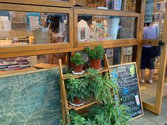 -猫的天空之城概念书店(杭州南宋御街店)