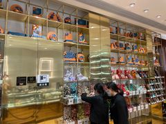 -VENCHI 闻绮(上海佛罗伦萨小镇店)