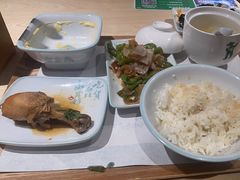 -老乡鸡(上海白玉兰广场店)