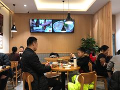 大堂-南城香·饭香串香馄饨香(赵公口店)