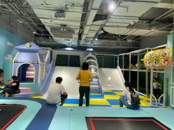 -利奥梦幻主题乐园(爱琴海购物公园店)