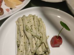 -尘香•传统川菜(创汇首座店)
