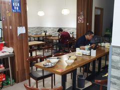 -黄阿姨锅贴大王(万航渡路店)