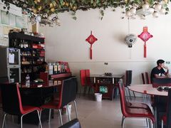 大堂-老石黑山羊毛驴肉火锅(金凯广场店)