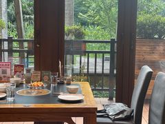 -黔蘑菇四季餐厅(观山湖店)