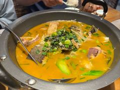 -头上红煨盐鸡·非遗院子餐厅