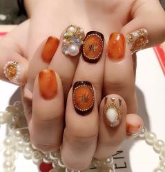 -睫乐园•睫公馆•美睫美甲沙龙