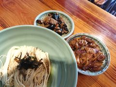 -老外婆本帮面(塔城路店)
