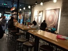 大堂-星巴克臻选(广州东山锦轩店)