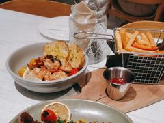 -Nana And Her Friends Restaurant 娜娜家(小寨原力场店)